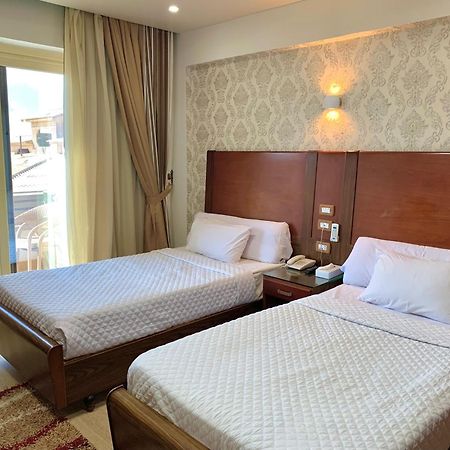 Dolphin Ras El-Bar Hotel מראה חיצוני תמונה