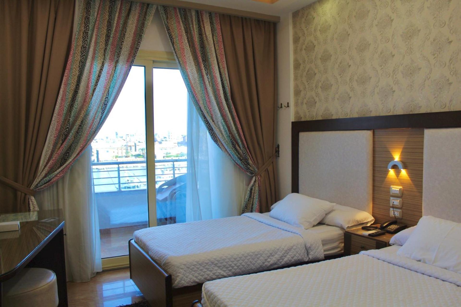Dolphin Ras El-Bar Hotel מראה חיצוני תמונה